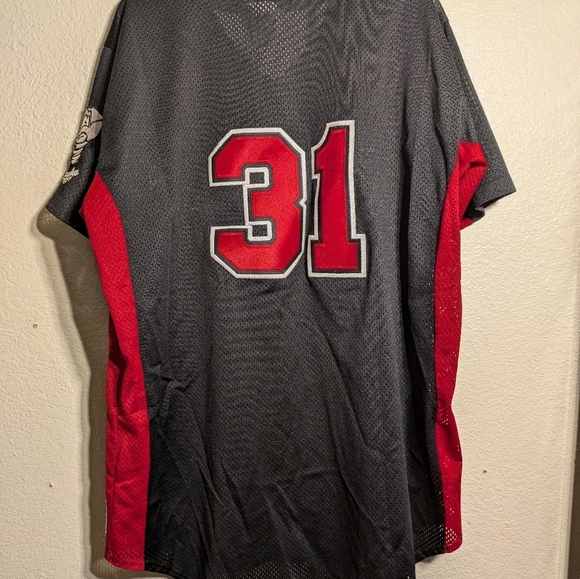 Lug Nuts Black and Red Jersey - Picture 9 of 9